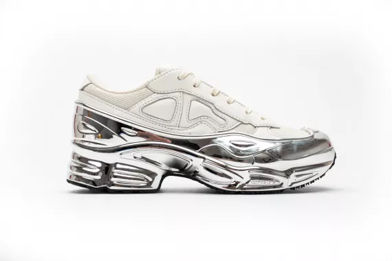 Ozweego Raf Simons Cream White Silver Metallic