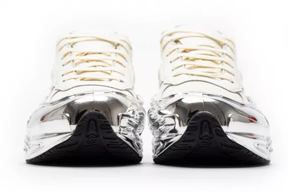 Ozweego Raf Simons Cream White Silver Metallic