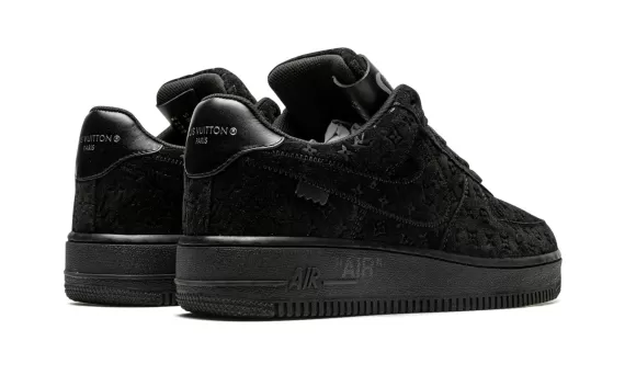 Own the original Louis Vuitton AIR FORCE 1 Low Virgil Abloh - Black/Black for Women.