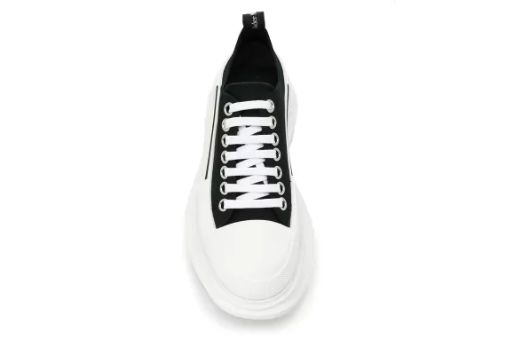 Get Stylish Low-Top Flatform Sneakers - Black from Alexander McQueen for Women!