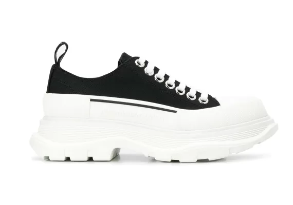 Buy Alexander McQueen Low-Top Flatform Sneakers - Black for Women!