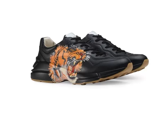 Gucci Rhyton leather sneaker with tiger - Black