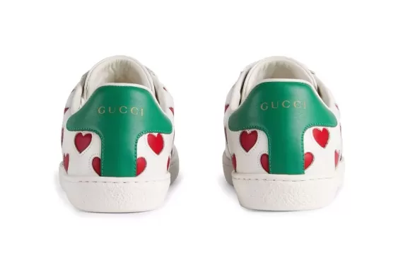Gucci Ace lace-up sneakers heart print white/green/red