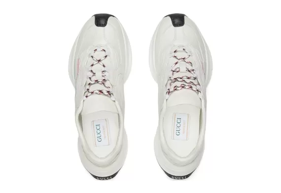 Women's Sale - Get your original Gucci Gucci Run leather sneakers with interlocking G at discount prices.