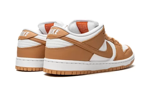 Nike SB Dunk Low - Light Cognac