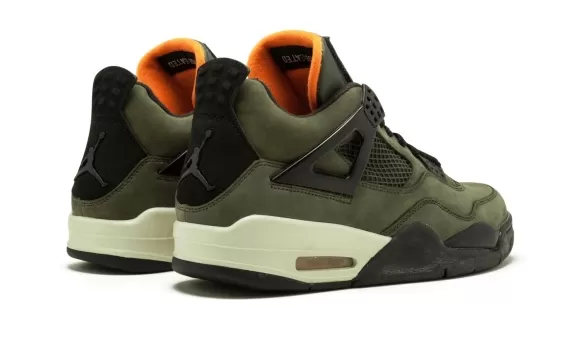 Air Jordan 4 Retro - Undefeated