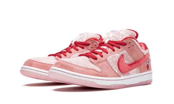 StrangeLove Nike SB Dunk Low Pro For Women - Outlet Prices!