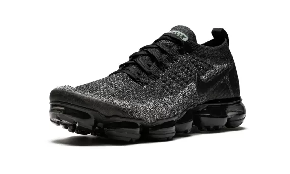 Complete Your Look with Men's Nike Air Vapormax Flyknit 2 - Original Outlet