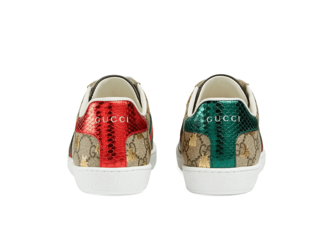 Sale on Gucci Ace GG Supreme Sneakers with Bees - Designed for Women