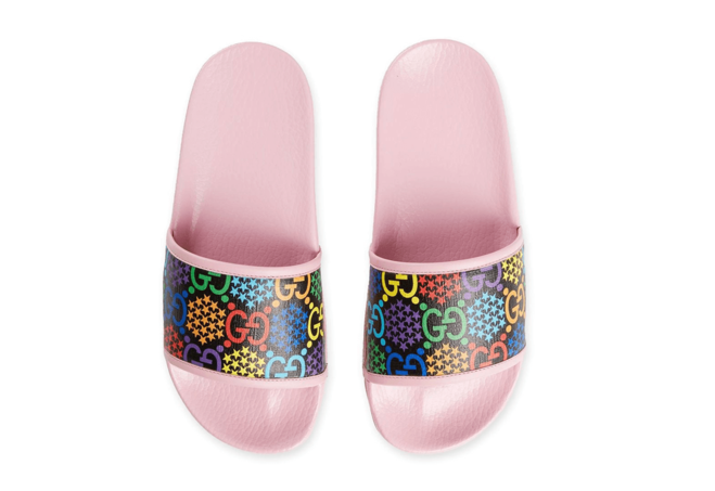 Catch the new Psychedelic Slides Sandals in pink exclusively designed for men at Gucci.