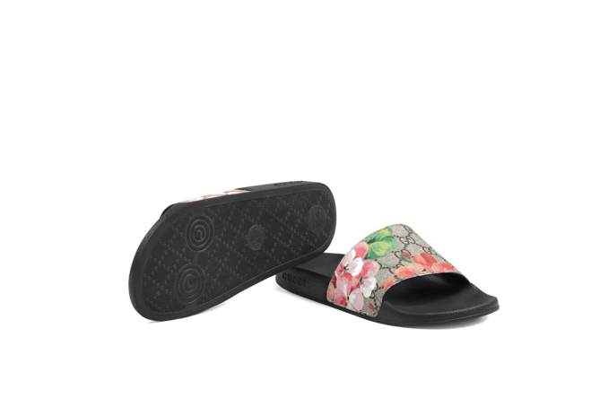 Be summer ready with these new Gucci Blooms Supreme Slide Sandals!