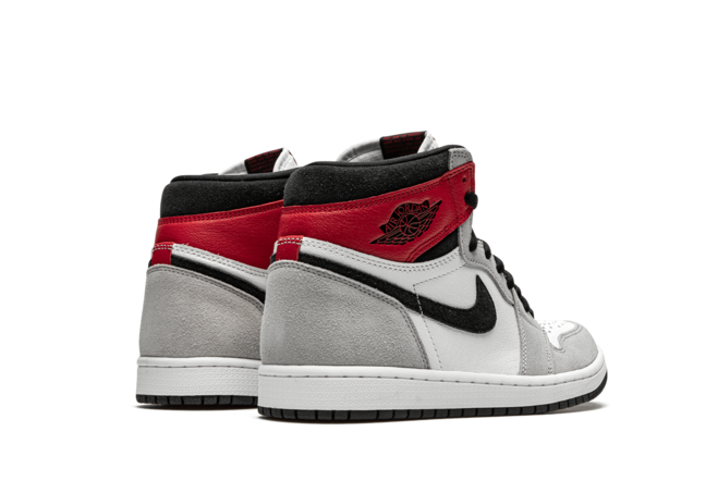 Get The Women's Air Jordan 1 Retro High OG - Light Smoke Grey Now!