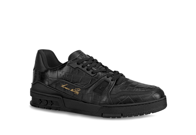 Buy the stunning Louis Vuitton Trainer Sneaker for men: Alligator Embossed Calf Leather Black, new and original.