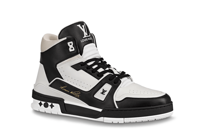 Buy the original Louis Vuitton Trainer Sneaker Calf Leather Black for men.