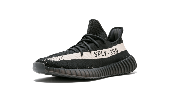 Get Your Hands on the Stylish Yeezy Boost 350 V2 Oreo Black White -- Outlet Store for Men