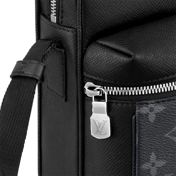 Louis Vuitton Outdoor Messenger