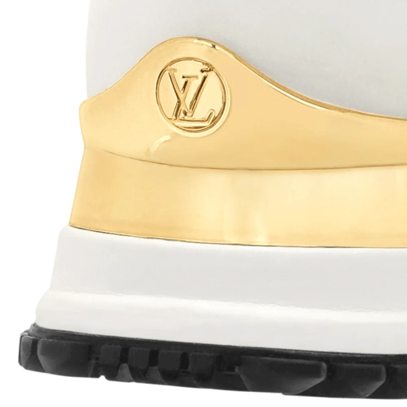 new- New Louis Vuitton Run Away Sneaker White Patent Monogram Canvas for Women