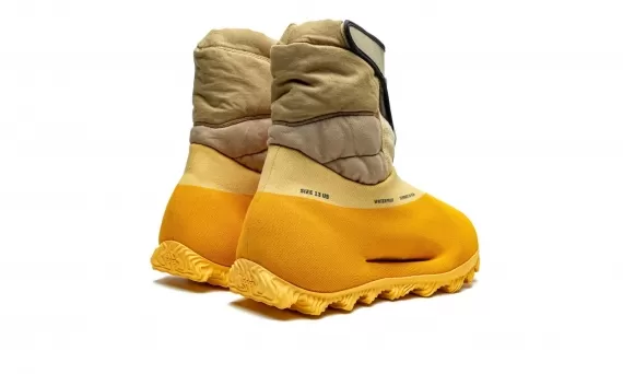 Yeezy Knit Runner Boot - Sulfur