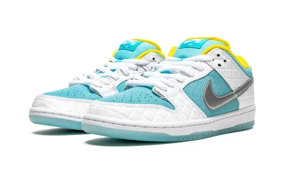 Nike SB Dunk Low - FTC Lagoon Pulse