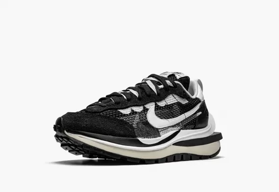 Men's sacai x Nike Vapor Waffle - On Sale - Black White