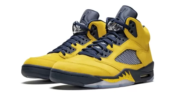 Air Jordan 5 Retro SE - Michigan