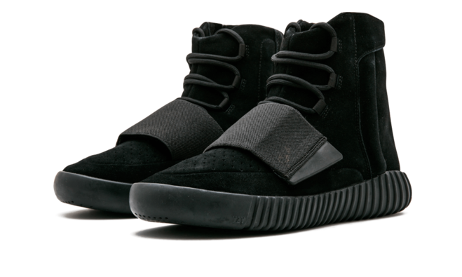 Up to Date Men's Triple Black Yeezy Boost 750 from Outlet