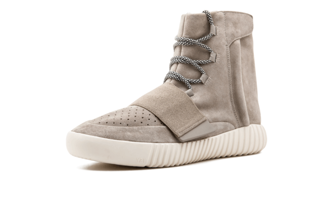 Women, Buy the Trendy Yeezy Boost 750 in Gray & White Today