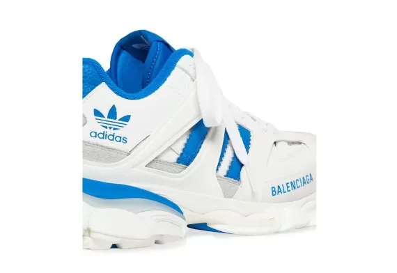 BalenciagaTrack Forum Sneakers - White/Blue