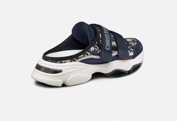 D-WANDER Sneaker - Deep Blue Dior Oblique Technical Fabric