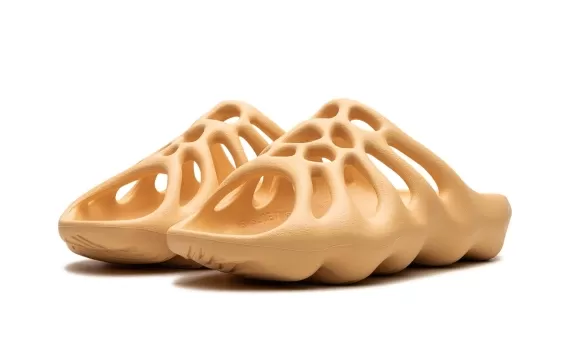 Yeezy 450 Slide - Cream