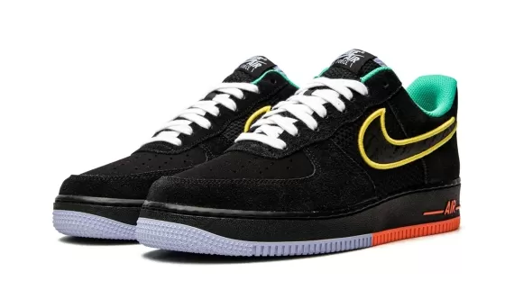Air Force 1 Low '07 LV8 - Peace and Unity