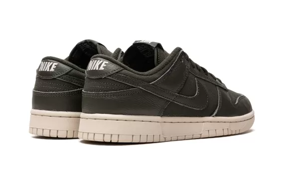 Dunk Low PRM - Sequoia