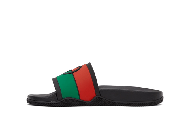 Get the latest Gucci slides for men with the Interlocking G details.