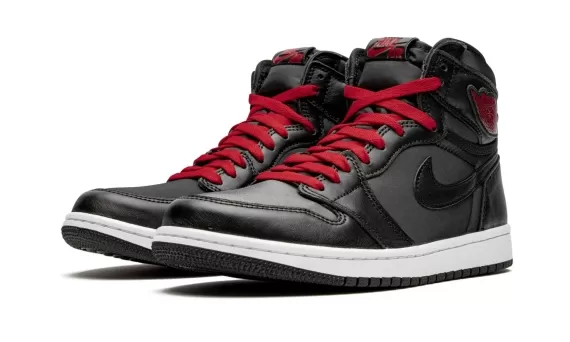 Air Jordan 1 Retro High OG - Black Satin/Gym Red