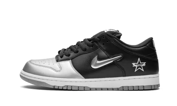 SB Dunk Low OG QS Supreme - Jewel Swoosh Silver/Black