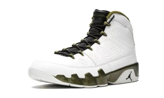 Air Jordan 9 Retro - Statue