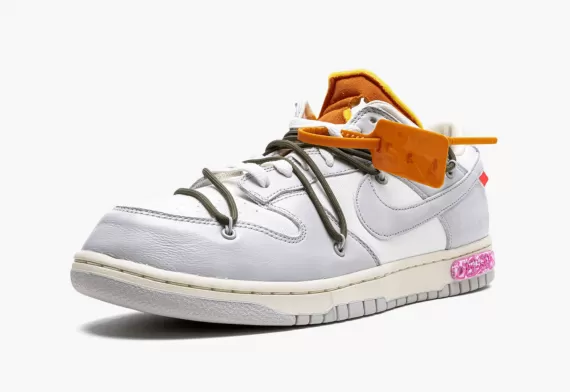 Outlet Sale on Women's Nike DUNK LOW Off-White Lot 22 - Buy Now!