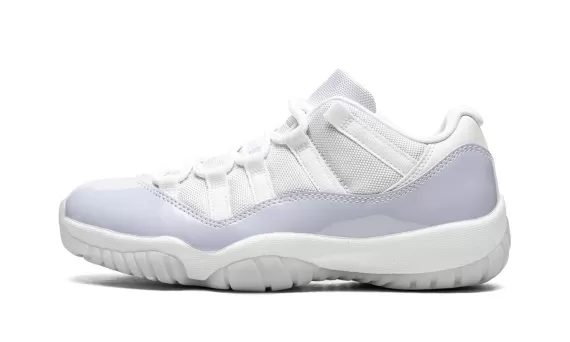 Air Jordan 11 Low - Pure Violet