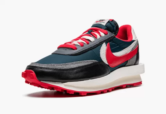 New Women's Nike LDWAFFLE Undercover x Sacai - Midnight Spruce & University Red