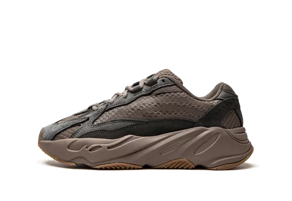 Buy the original new YEEZY BOOST 700 V2 Mauve for men.