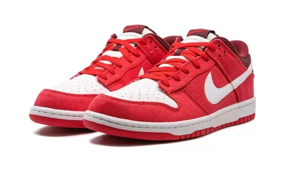 Dunk Low - Hyper Red