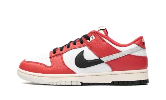 Dunk Low - Chicago Split