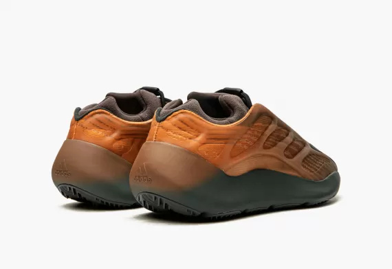 Hot Buy! Women's YEEZY 700 V3 - Copper Fade Outlet Sale