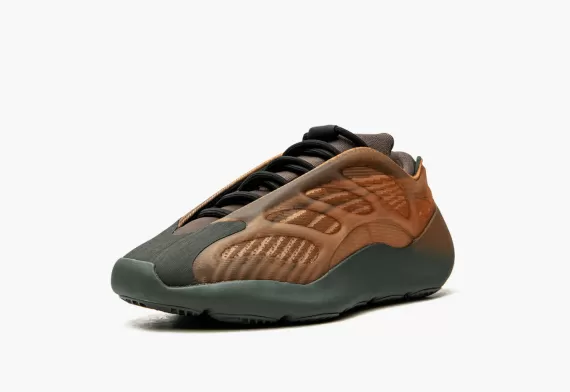 Get a Great Deal - Women's YEEZY 700 V3 - Copper Fade Outlet Sale - Original