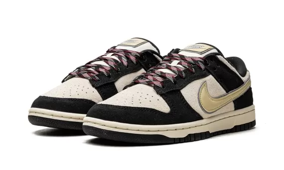 Dunk Low LX - Black / Cream Suede