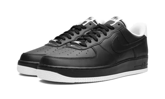 Air Force 1 ‘07 - Black / White Sole