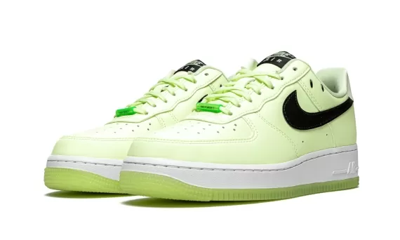 Air Force 1 Low '07 LX Glow in the Dark - Have a Nike Day