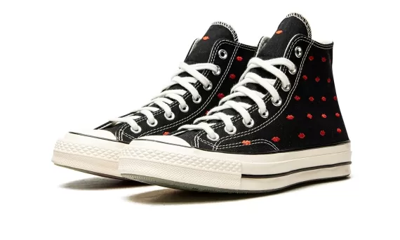 Chuck 70 Embroidered Lips High - Black