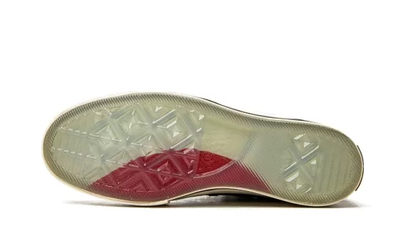 Chuck 70 Embroidered Lips High - Black