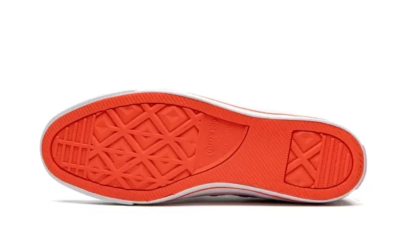 Chuck Taylor All Star Ox - Spread Love